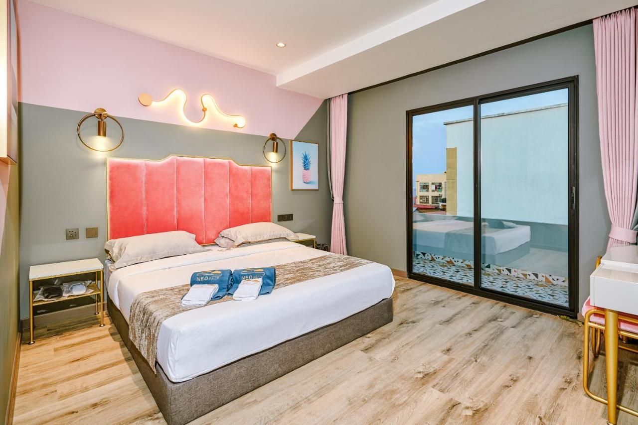 Neo Paly Hotel Semporna Esterno foto